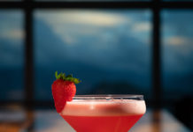 君悦之巅 璀璨焕新 深圳君悦酒店顶楼酒吧