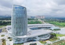 倾城而至,鉴遇非凡