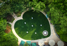 北京丽思卡尔顿酒店花园焕新升级