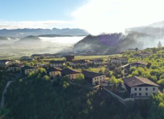 藏地圣境 静待客来