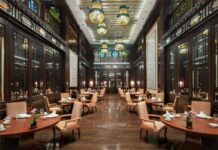 房间里的餐厅 AI 生成的内容可能不正确。