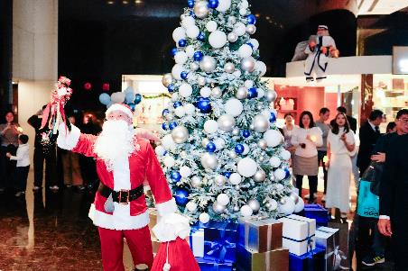 S:\4 - Communications\Photos\2025 tree lighting ceremony\77436c39880d4ba2b402d80f1ea02f5d.jpg